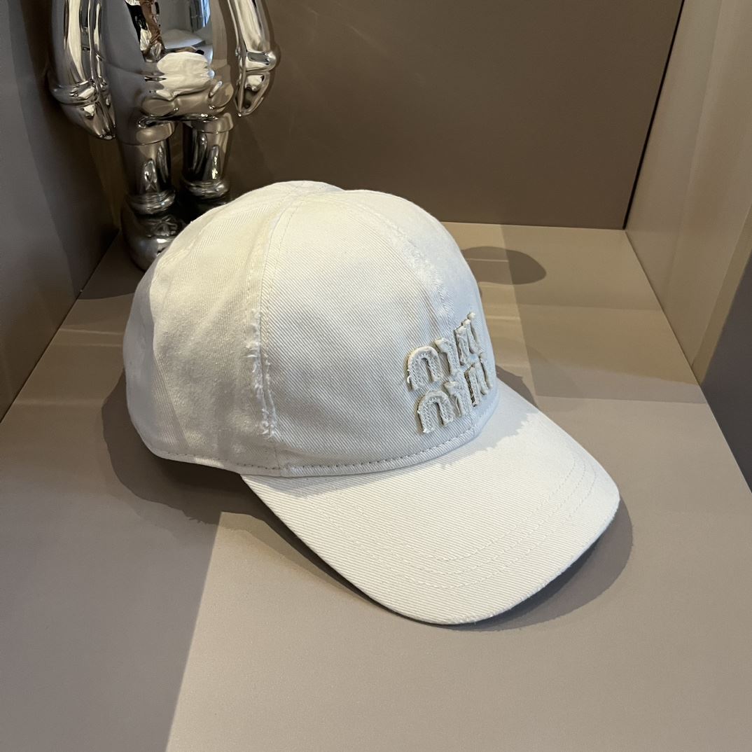 Miu Miu Caps